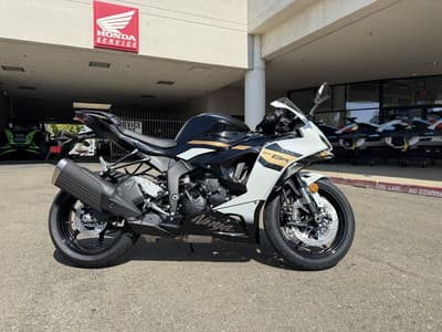 BOATZON | Kawasaki Ninja ZX6R ABS 2026 BOATZON | Kawasaki Ninja ZX6R ABS 2026