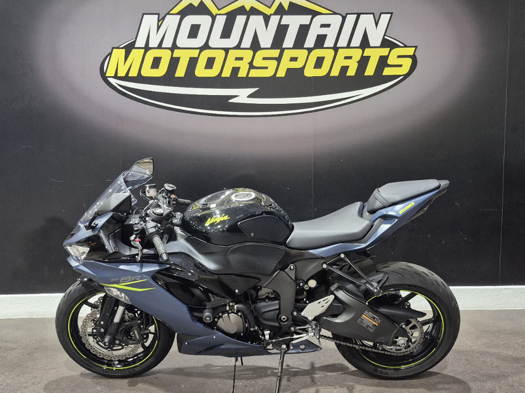 タビー Used Kawasaki Ninja ZX6R Metallic Matte Twilight BlueMetallic