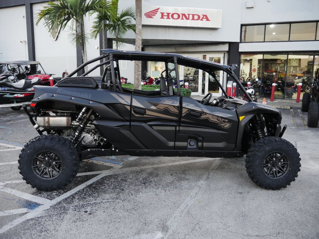 Kawasaki Teryx KRX4 1000 Blackout Edition 2026
