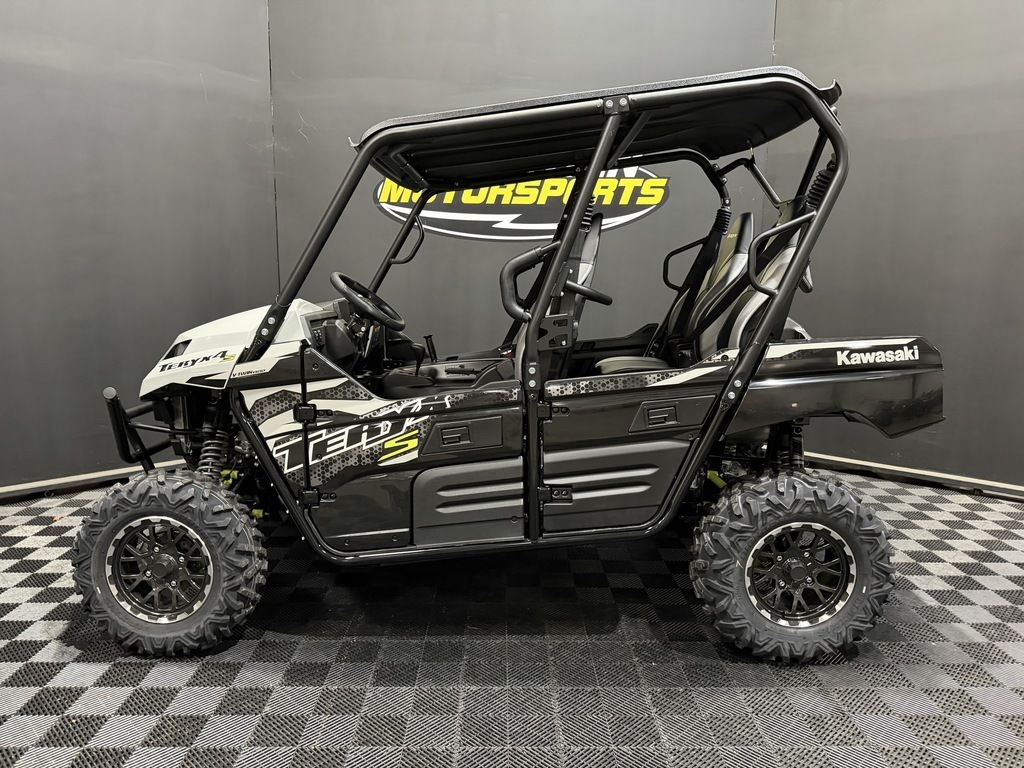2025 Kawasaki Teryx4 S LE - Sold Boat