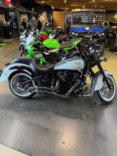 BOATZON | Kawasaki Vulcan 900 Classic 2024