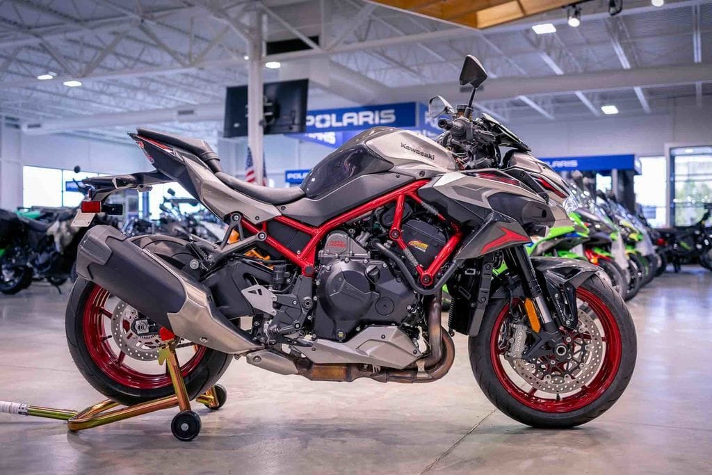 Used Kawasaki Z H2 2023 for sale in Jackson, Wisconsin - Boatzon.com