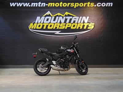 BOATZON | Kawasaki Z650 Metallic BlackMetallic Flat Spark Black 2020