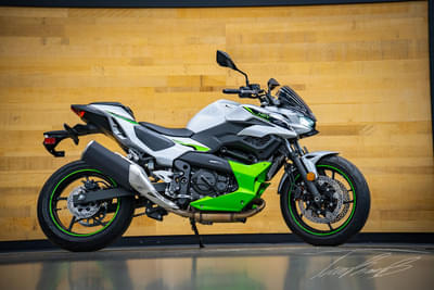 BOATZON | Kawasaki Z7 Hybrid ABS 2024
