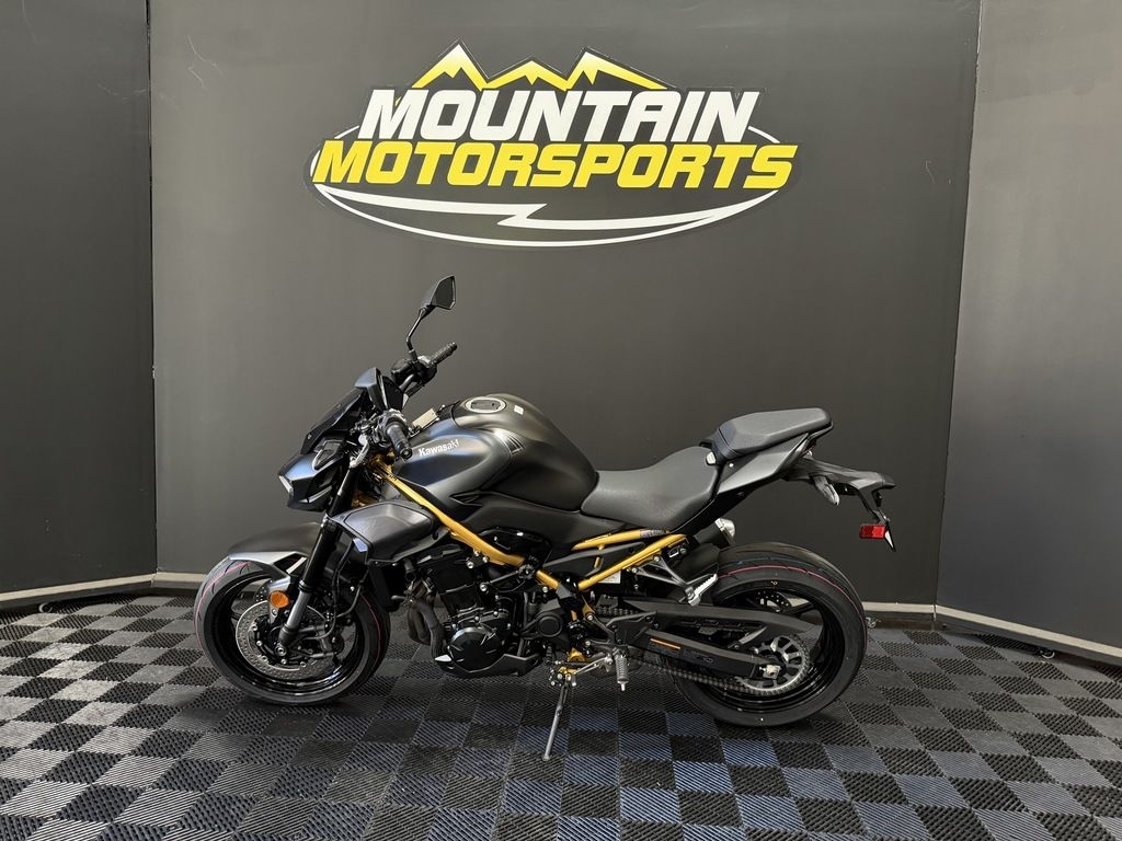 2026 Kawasaki Z900 ABS - Sold Boat