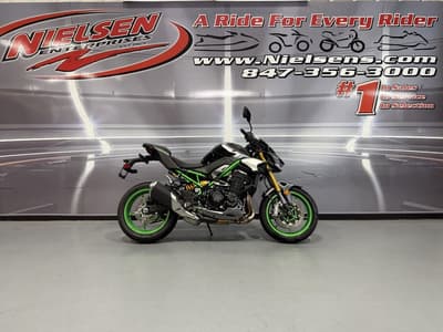 BOATZON | Kawasaki Z900 SE ABS 2025 BOATZON | Kawasaki Z900 SE ABS 2025