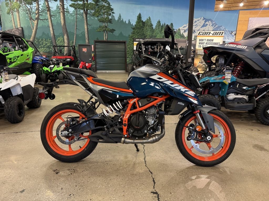 KTM 390 Duke 2024