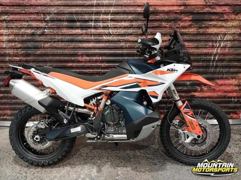 2024 KTM 890 Adventure R - Sold Boat