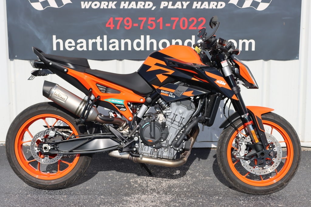 2022 KTM 890 Duke GP - Sold Boat