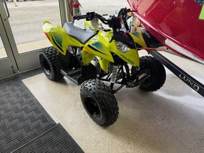 BOATZON | Polaris Outlaw 110 EFI LIME SQUEEZE 2026