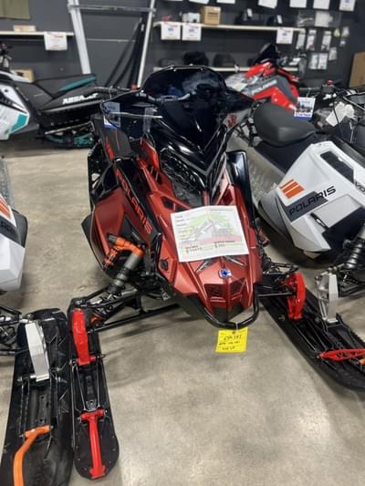 BOATZON | Polaris® 650 INDY VR1 Dynamix 137 Matte Marmalade Orange  Gloss Black  Indy Red 2025