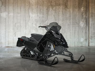 BOATZON | Polaris® 850 INDY XC 137 7S Gloss Black 2027