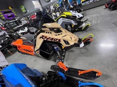 BOATZON | Polaris® 850 RMK Khaos Slash 155 Gloss BlackMilitary TanOrange Burst 2024