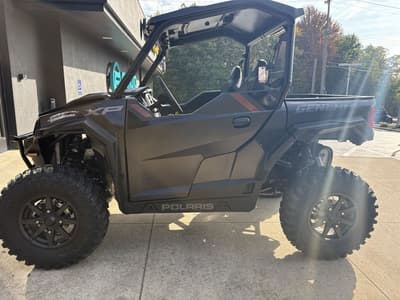 BOATZON | Polaris® General XP 1000 Premium 2026