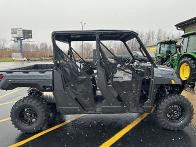 BOATZON | Polaris® Ranger Crew XP 1000 Premium 2026