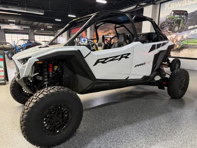 BOATZON | Polaris® RZR PRO R 4 ULTIMATE  GHOST WHITE METALLIC 2026