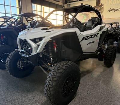 BOATZON | Polaris® RZR PRO R ULTIMATE  WHITE CRYSTAL 2026