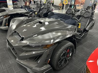 BOATZON | Polaris® SLINGSHOT R AUTODRIVE 2025