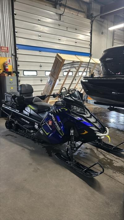 BOATZON | Polaris® Titan Adventure S4 155 2023 BOATZON | Polaris® Titan Adventure S4 155 2023
