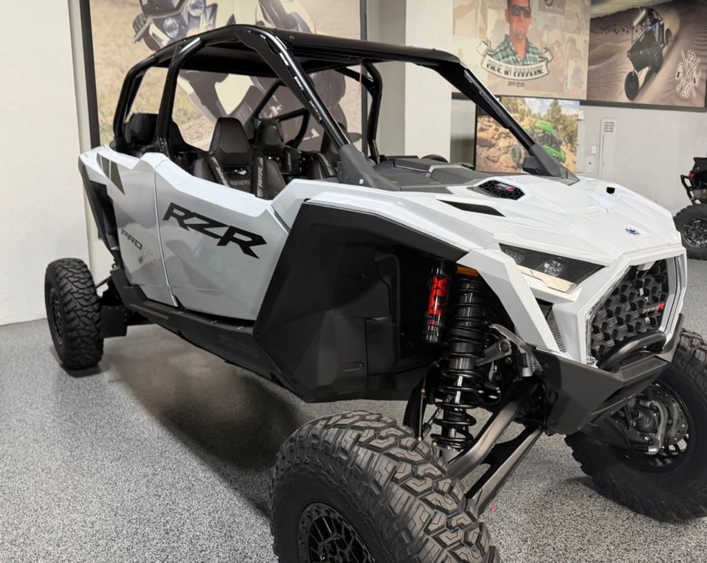 Polaris® Z26R4K2KBC 2026