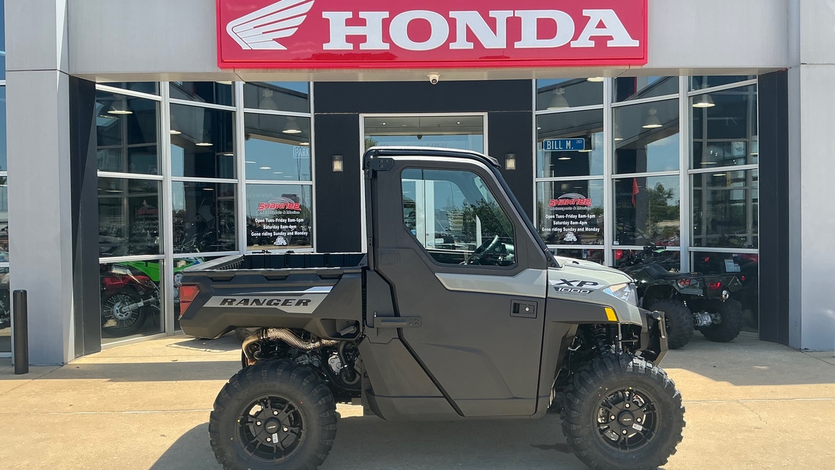 2027 Polaris Polaris Ranger XP 1000 Cab 2027 - Sold Boat