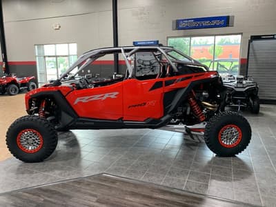 BOATZON | Polaris RZR Pro R 4 Ultimate  Indy Red 2026