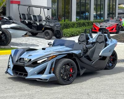 BOATZON | Polaris Slingshot® Signature Edition AutoDrive 2026