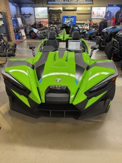 BOATZON | Polaris Slingshot® Slingshot SL AutoDrive Liquid Lime 2025