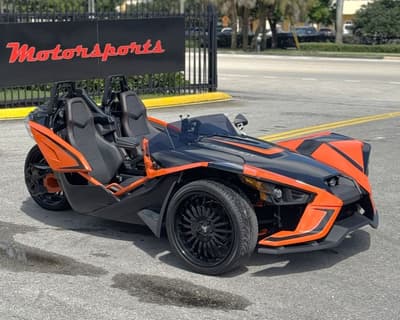 BOATZON | Polaris Slingshot® SLR Orange Madness 2017