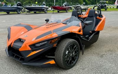 BOATZON | Polaris Slingshot® SL AutoDrive Sunburst Orange 2026 BOATZON | Polaris Slingshot® SL AutoDrive Sunburst Orange 2026