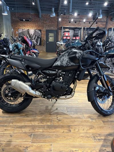 BOATZON | Royal Enfield VNRR30AB 2026