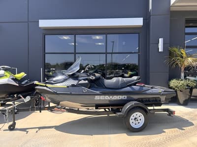 BOATZON | Sea-Doo Explorer Pro 170 iBR iDF 2023