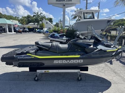 BOATZON | Sea-Doo Explorer Pro 230 2026