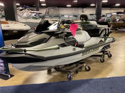 BOATZON | Sea-Doo FishPro Apex 300 2025