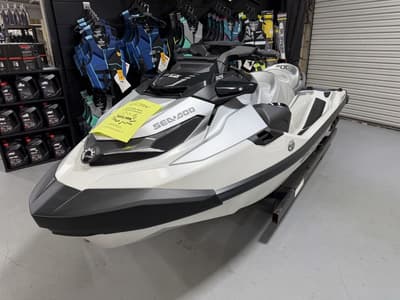 BOATZON | Sea-Doo GTX Limited 325 White Pearl Premium 2025 BOATZON | Sea-Doo GTX Limited 325 White Pearl Premium 2025