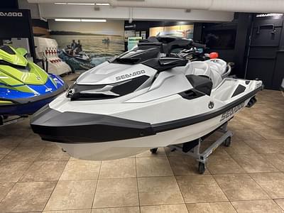 BOATZON | Sea-Doo GTX Limited 325 White Pearl Premium 2025