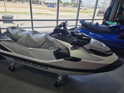 BOATZON | Sea-Doo GTX Limited 325 White Pearl Premium 2026 BOATZON | Sea-Doo GTX Limited 325 White Pearl Premium 2026