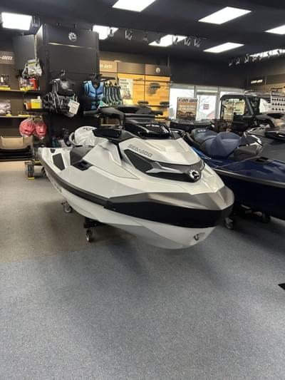 BOATZON | Sea-Doo GTX Limited 325 with Sound SystemWhite Pearl 2025