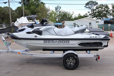 BOATZON | Sea-Doo PWC GTX LTD 325 AUD WH IBR IDF 26 2026 BOATZON | Sea-Doo PWC GTX LTD 325 AUD WH IBR IDF 26 2026