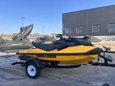 BOATZON | Sea-Doo RXPX 300 iBR  Audio Millenium Yellow 2022