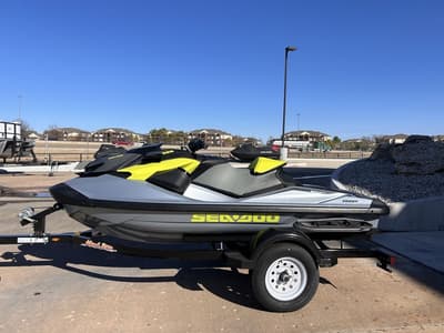 BOATZON | Sea-Doo RXPX 325 iBR Ice MetalGreen Tech BRP Premium Audio iBR 2024