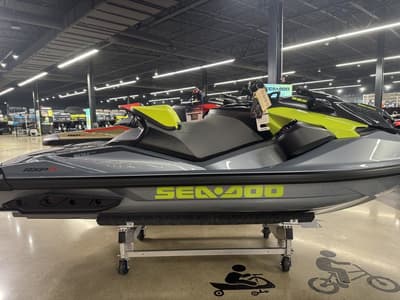 BOATZON | Sea-Doo RXPX 325 Tech BRP Premium A iBR Ice Metal  Manta Green 2025