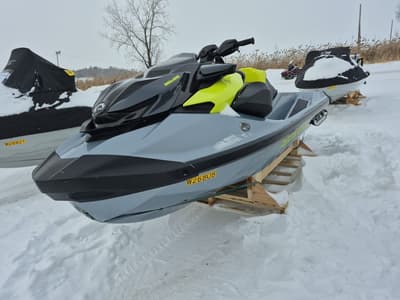 BOATZON | Sea-Doo RXPX 325 Tech BRP Premium A iBR Ice Metal  Manta Green 2025