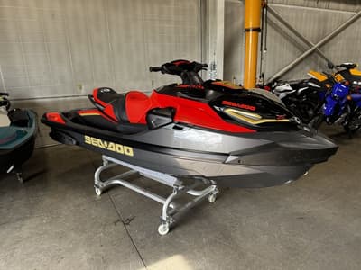 BOATZON | Sea-Doo RXTX 300 IBR  Sound System Eclipse Black and Lava Red 2020