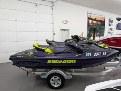 BOATZON | Sea-Doo RXTX 300 Midnight Purple 2021