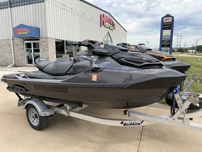 BOATZON | Sea-Doo RXTX 300 Premium Triple Black 2023