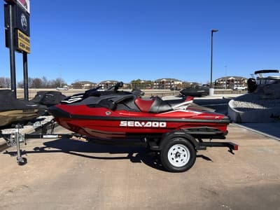 BOATZON | Sea-Doo RXTX 325 Fiery Red Premium 2024