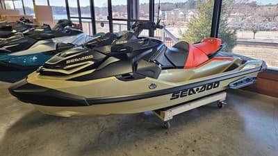 BOATZON | Sea-Doo RXTX 325 Metallic Tan  Lava Red Premium 2025
