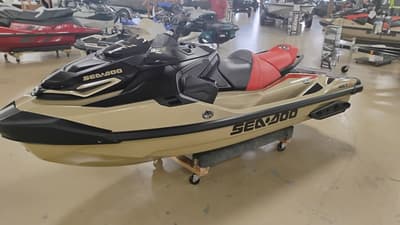 BOATZON | Sea-Doo RXTX 325 Metallic Tan  Lava Red Premium 2025