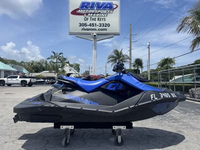 BOATZON | Sea-Doo Spark Trixx 2up Rotax 900 HO ACE iBR 2023